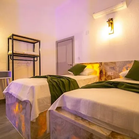 Doga Icerisinde Onyxs Apartment